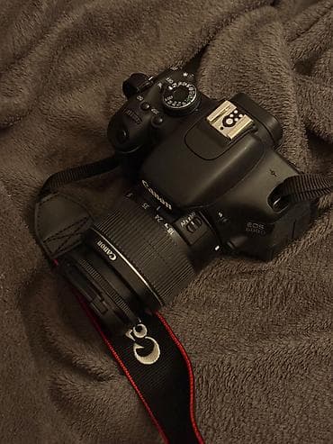 360 derece kamera: Canon EOS 600D DSLR fotoaparat + Canon EF‑S 18‑55mm obyektiv Az — 3
