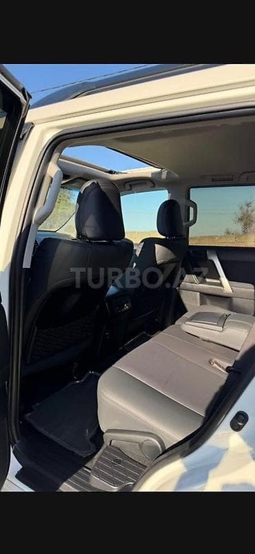 tank pro 3: Toyota Land Cruiser Prado: 2.7 l | 2022 il Ofrouder/SUV — 6