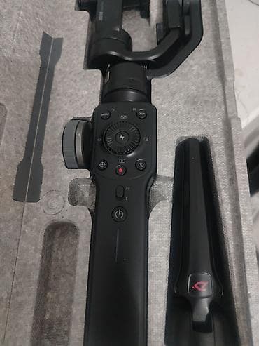 Zhiyun Smooth 4 smartfon stabilizatoru - 3 oxlu elektrikli gimbal