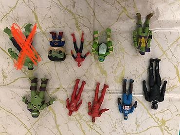 oyuncaq fiqurlar: Superqəhrəman fiqurları dəsti Satışda müxtəlif ölçülü və materiallı — 1