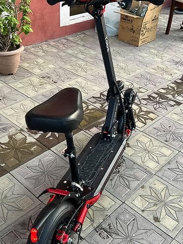Elektrikli skuter – güclü off-road model - Model yazısı: “S8/S9 Pro” — 4