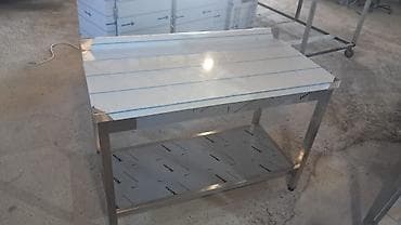 Biznes üçün avadanlıq: Mətbəx üçün peşəkar iş masası - Material: paslanmayan polad (çərçivə — 3
