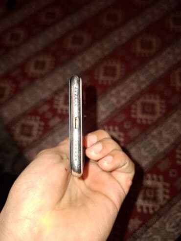 Subaru: IPhone X, Серебристый, Face ID — 2