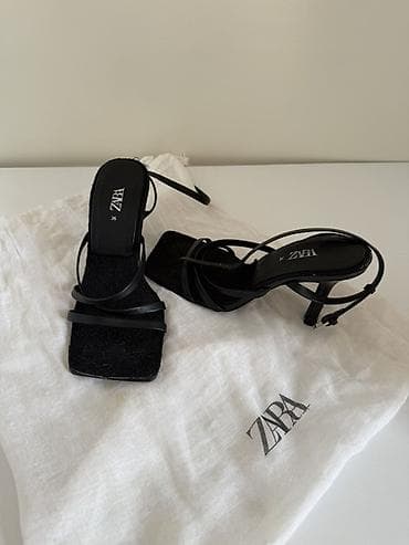 setka ayaqqabılar: ZARA qadın sandal - Model: Nazik qayışlı, açıq burunlu sandal - Rəng — 2