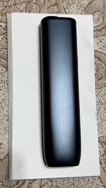 IQOS Iluma i One. Cihazın rəngi: Midnight black kit. Çox az