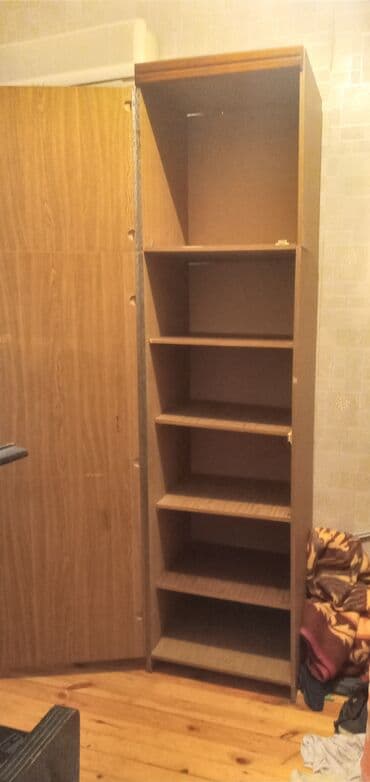 tavan taxtası: İşlənmiş, Açılan, 6 qapı Düz dolab, Qarderob, paltar dolabı, Rusiya — 10