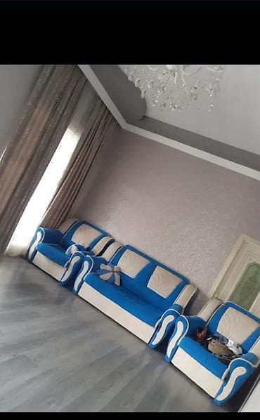 Mavi-krem rəng çalarlarında yumşaq mebel dəsti - Komplekt: 1 ədəd
