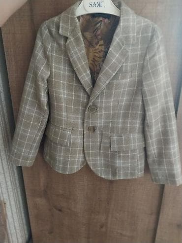 Uşaq geyimləri dəsti Hamısı bir yerdə 30 manat - Şalvarlar: 3 ədəd — 4