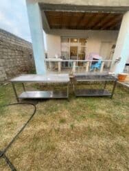 restoran avdanliği: Nerj masa 200/60 Qiymet 220 azn Digeri 140 /60 Qiymet 180 azn Unvan — 1