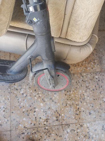 te 16: Xiaomi Mi Electric Scooter (M365 seriyası) - Marka/model: Xiaomi Mi — 7