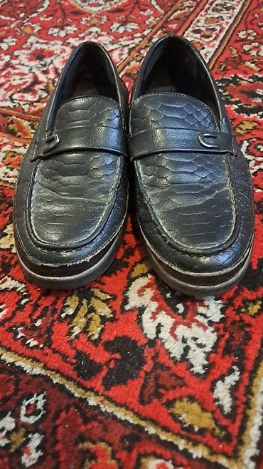 ayyaqabı: Kişi ayaqqabıları paketi - 1 cüt klassik qara mokasin: üst hissə — 3