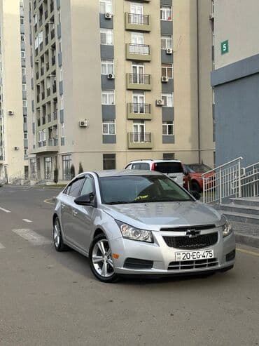 pikap maşınlar: Vuruğu udarı, dəyişən detalı yoxdur.Vini təmizdir.Koja salon, 17 lik — 2