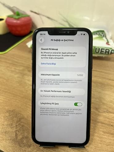 samsung galaxy a100: IPhone 11, 64 GB, Qara, Face ID — 2