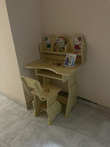 Ev və bağ: Uşaq üçün yazı masası və stul dəsti — 4