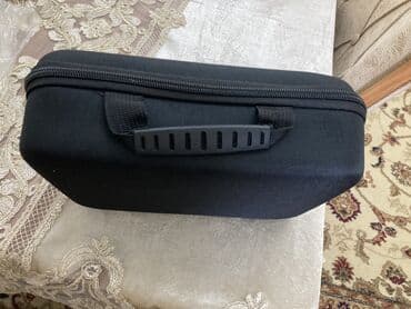 фен с вращающейся щеткой: Qara rəngdə, kompakt ölçülü, simsiz tozsoran. Müxtəlif başlıqları — 8