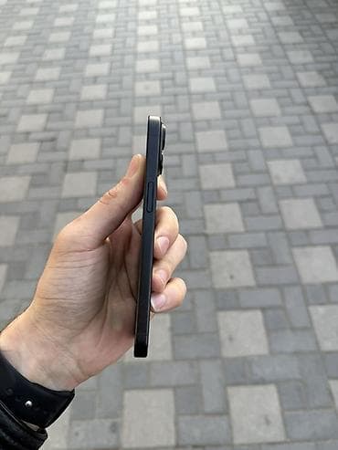 Адаптеры: IPhone 15, 256 ГБ, Black Titanium — 2