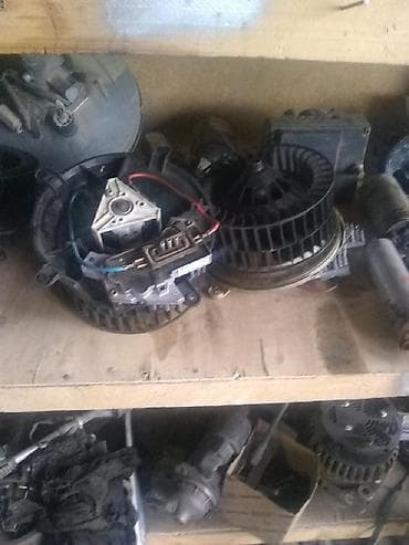 mercedes radiator barmaqlığı: 4 faranin pecin matoru satilir — 1