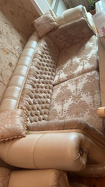 masa acilan: Masa və oturacaqlar — 8