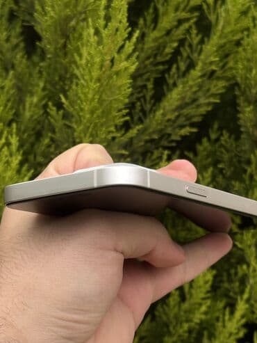 12 iphone qiymeti: IPhone 13, 128 GB, Ağ, Simsiz şarj, Face ID, Sənədlərlə — 10