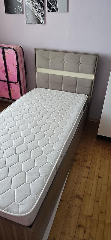 pufik sandiq: Təknəfərlik çarpayı, Bazalı, Matras ilə, Siyirməsiz — 2