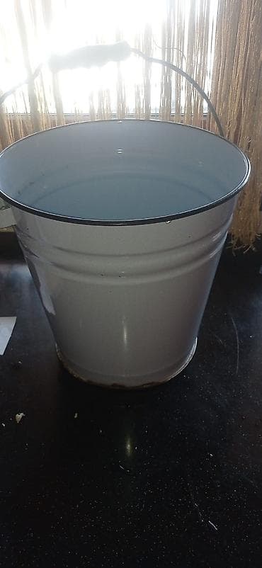 Эмалированное ведро
