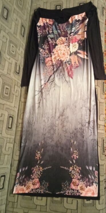 xari bulbul yaxa sancagi: Xanım üçün arxası qara rəngli, önü çəhrayı gül naxışları muncuqlarla — 3