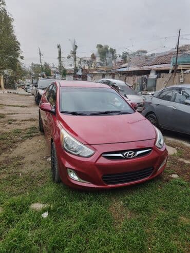 kia ceed 2010: Hyundai Accent: 1.6 l | 2016 il Sedan — 1