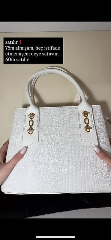 gün eynəyi: Ağ rəngli, krokodil teksturalı qadın əl çantası - Qızılı dekorativ — 2