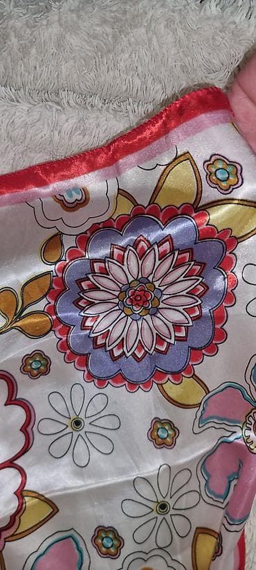 təbi saç: Çiçək naxışlı ipək effektli kvadrat şərf - Material: parıltılı, hamar — 3