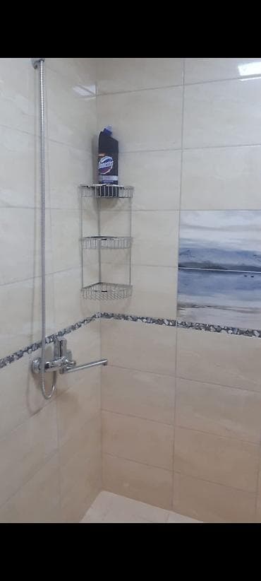 goranboyda ev: Yeni Yasamalda kısmet şadlıq sarayının yaxininda 3 otaqlı ev kirayə — 9