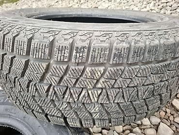 avtomobil yağları: Şin Nokian 215 / 60 / R 16 — 2