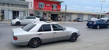amg disk type 1 per page 40: Mercedes-Benz sedan (W124 kuzov) - Korpus: sedan, gümüşü rəng - Kuzov — 1