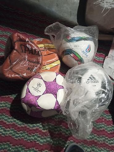 Super väziyyătdä professional futbol vä basketbol toplari satilir