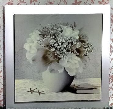 07 şekileri: Divar rəsm əsəri – “Ağ çiçəklər vazada” - Üslub: minimal və zərif — 1