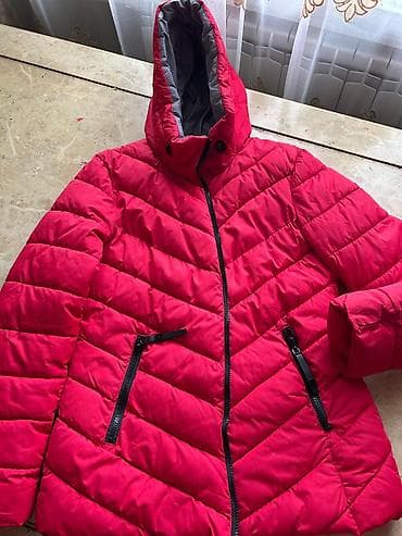 Qadın üçün qırmızı şişmə qış gödəkçəsi - Parlaq qırmızı rəng