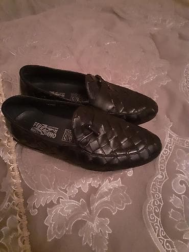 Туфли: Gencede satilir deri Ferragamo brendi Turkiye istehsalidir 90azn bir — 1