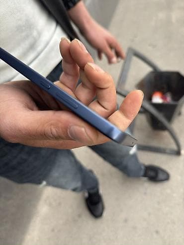 blackberry passport silver: Oppo A6 Pro, 256 GB, rəng - Mavi, Barmaq izi — 5