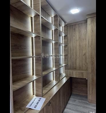 Kompakt vitrin və iş sahəsi üçün hazırlanmış hazır ticarət — 5