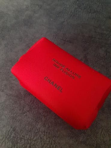 Ювелирные изделия: Маленькая косметичка, бренд Chanel — 2