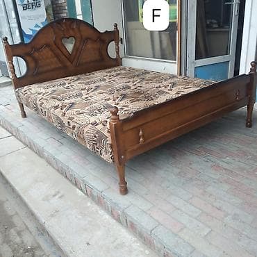 taxt doşeyi: İkinəfərlik çarpayı — 1