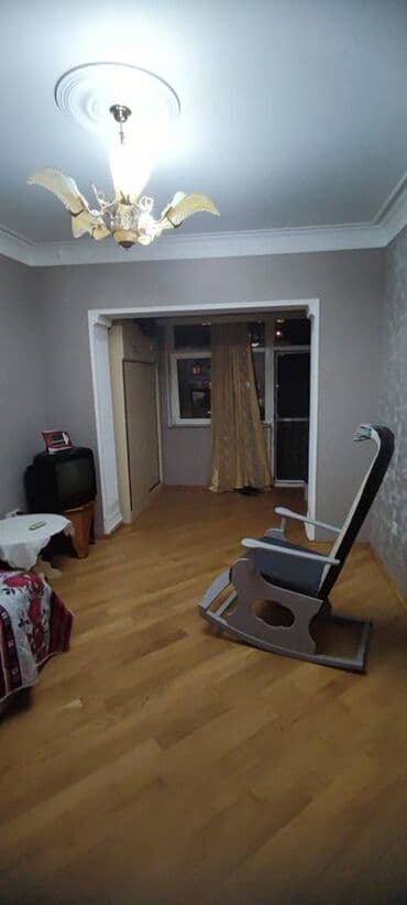 7 mikrorayon: Bakı, 3 otaqlı, Köhnə tikili, 80 kv. m — 3