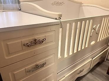 mebel skaflar: Ağ rəngli çoxfunksiyalı beşik-dolab dəsti- açılıb böyük çarpayı olur — 1