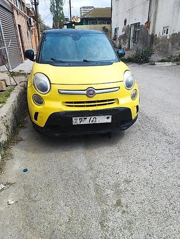 Fiat 500: 1.4 l | 2013 il 146000 km Sedan