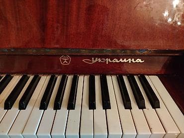 Upright pianino – “Ukraina” (СССР istehsalı) - Korpus: tünd — 4