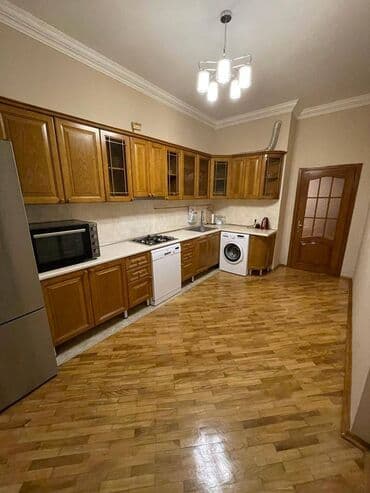 20 yanvarda 2 otaqli evler: Gənclik metrosunun yaxınlığında Ayna sultanova heykəlinə yaxin 16 — 2