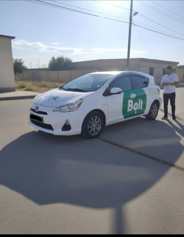 surucu yaninda komekci: Taksi sürücüsü tələb olunur — 3