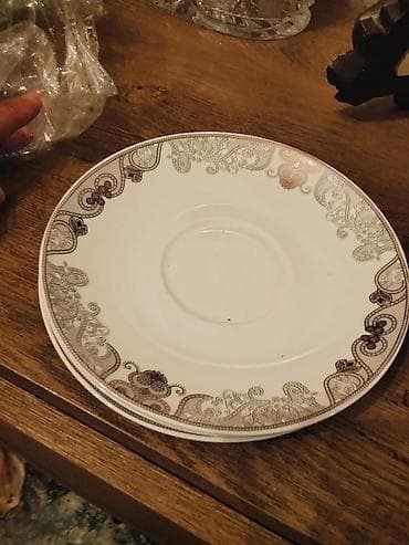 Nəlbəkilər, rəng - Ağ, Farfor