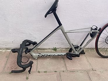 aurus bicycle: QREMIN yol velosipedi – Endurance seriyası - Korpus: karbon lifli — 1