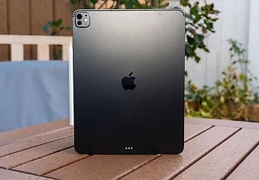 ipad pro m5: Apple iPad Pro 11 m4 90 pil 230devir - Model: iPad Pro (11 və ya 12.9 — 1