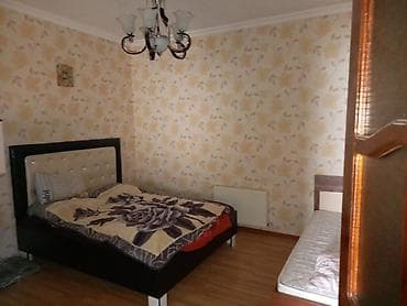 Həyət evləri və villaların satışı: 3 otaqlı, 150 kv. m, Orta təmir — 9
